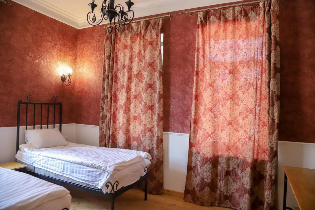 Nur Guest House Gjoumri Kültér fotó