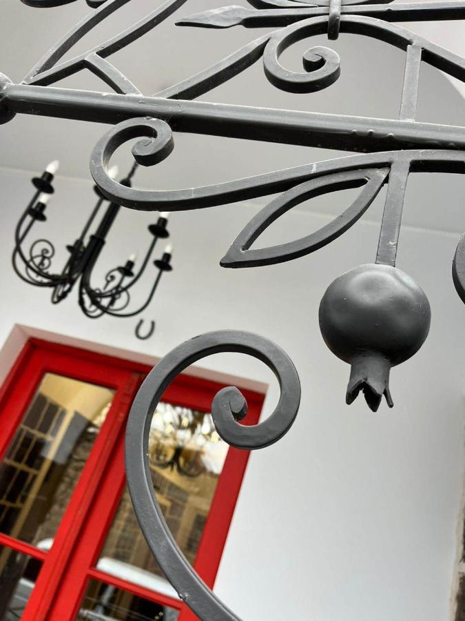 Nur Guest House Gjoumri Kültér fotó